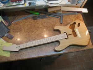 Strat Style Red Hemi – Изготовление гитар на заказ