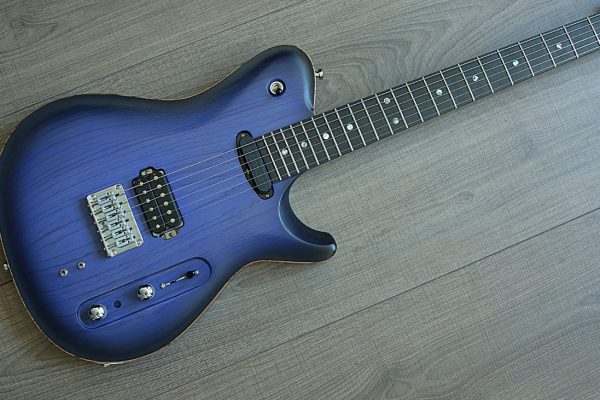 Starline Zebra Blue – Изготовление гитар на заказ
