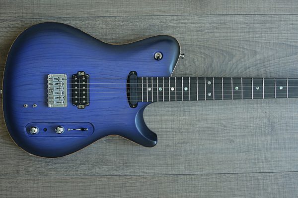 Starline Zebra Blue – Изготовление гитар на заказ