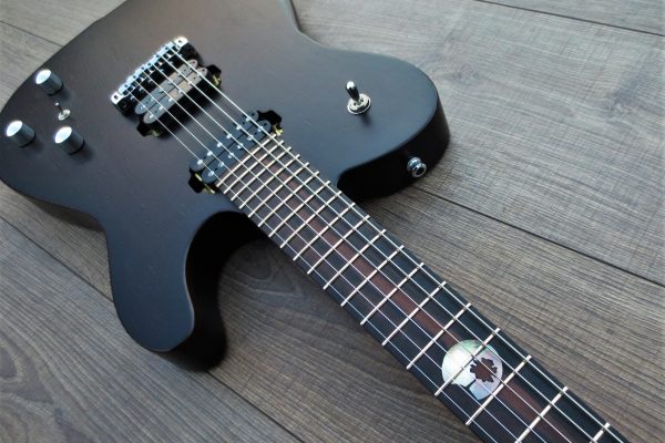 Black Moon – Изготовление гитар на заказ