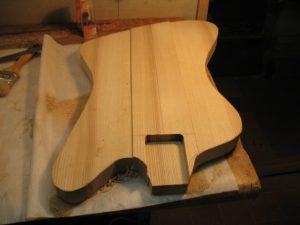 Thunderbird bass – Изготовление гитар на заказ