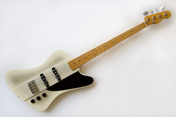 Thunderbird bass – Изготовление гитар на заказ