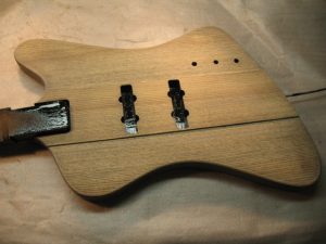 Thunderbird bass – Изготовление гитар на заказ
